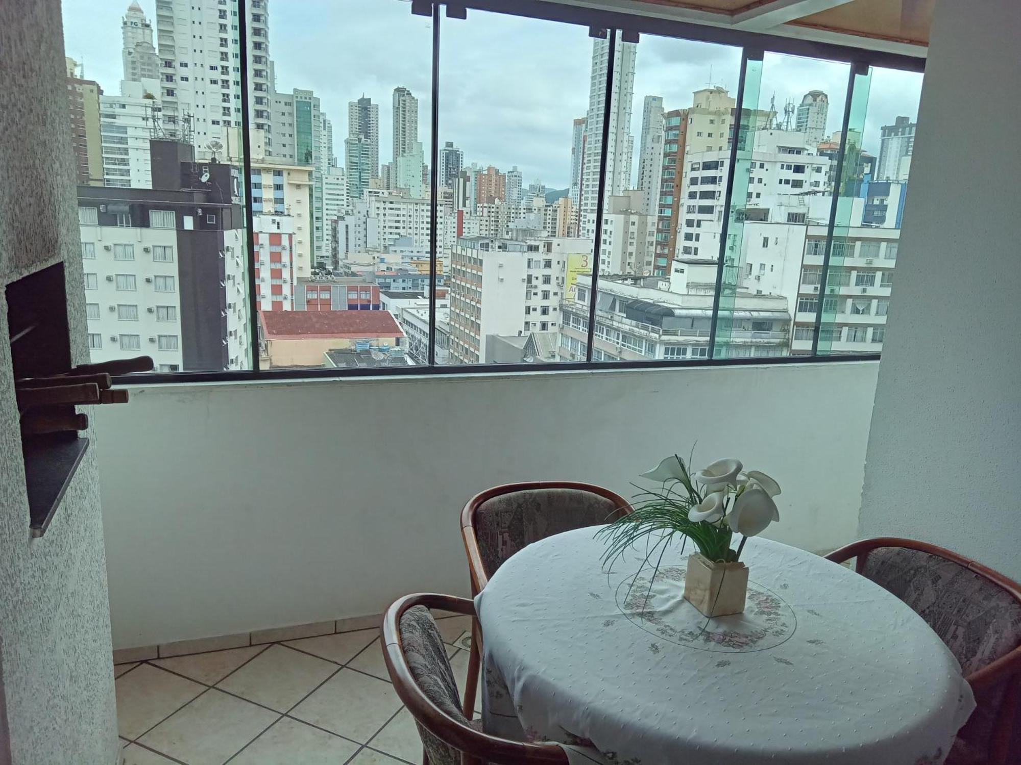 Apartamento Dante Tomio Balneario Camboriu Bagian luar foto