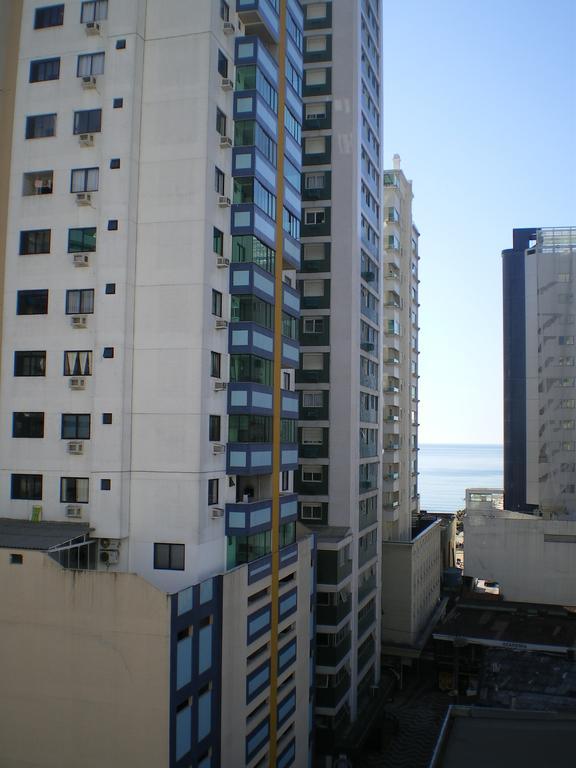 Apartamento Dante Tomio Balneario Camboriu Bagian luar foto